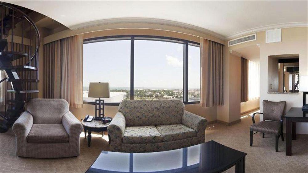 Crowne Plaza Pensacola Grand Ξενοδοχείο Εξωτερικό φωτογραφία